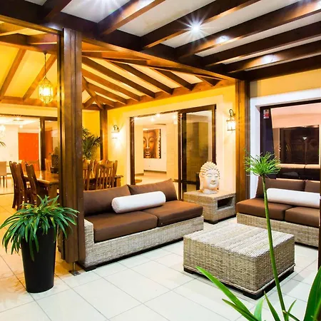 Buddha ヴィラ プラヤ・ブランカ